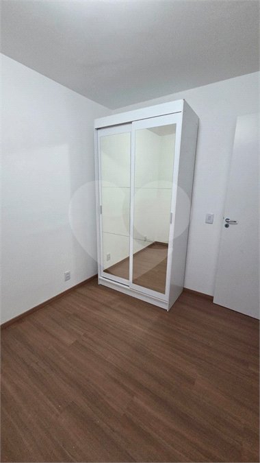 Apartamento à venda com 2 quartos em Vila Zat, São Paulo, SP