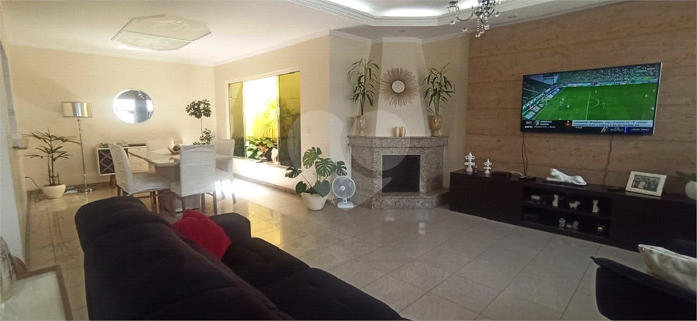 Sobrado à venda com 3 suítes em Vila Mazzei, São Paulo, SP