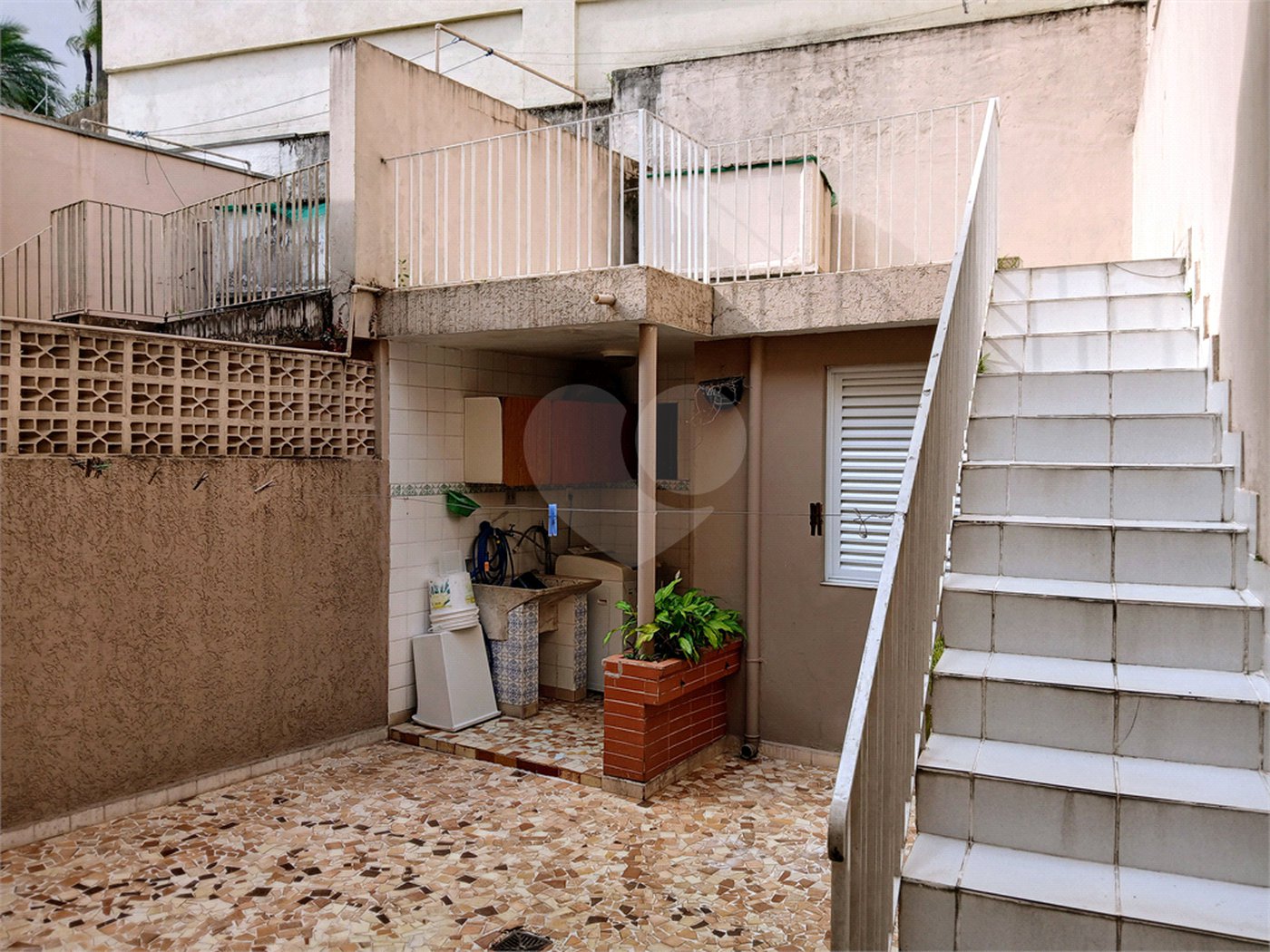 Casa à venda ou para alugar com 3 quartos, sendo 1 suíte, em Santana, São Paulo, SP