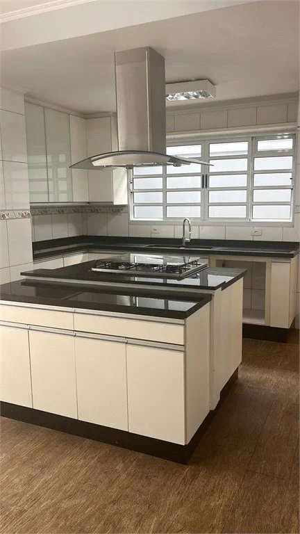 Casa à venda com 3 suítes em Vila Morse, São Paulo, SP