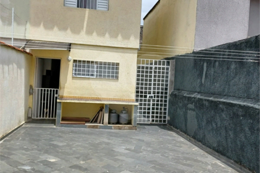 Sobrado à venda com 3 quartos, sendo 1 suíte,  em Ermelino Matarazzo, São Paulo, SP