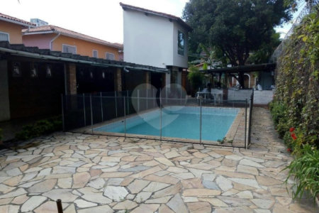 Casa à venda com 6 quartos, sendo 3 suítes,  em Brooklin Paulista, São Paulo, SP