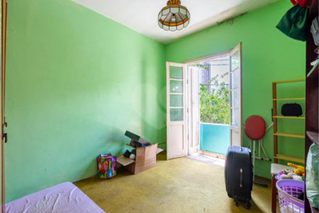 Sobrado à venda com 4 quartos, sendo 1 suíte, em Jardim das Acácias, São Paulo, SP