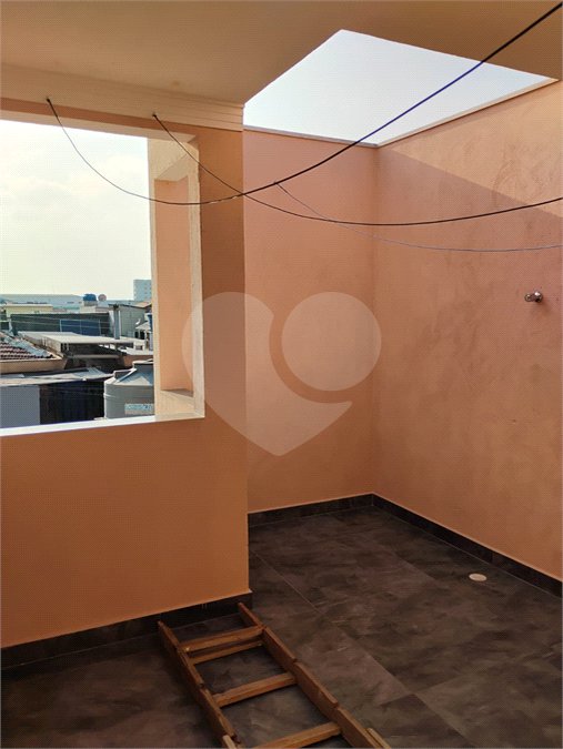 Sobrado à venda com 2 quartos, sendo 1 suíte,  em Vila Antonieta, São Paulo, SP