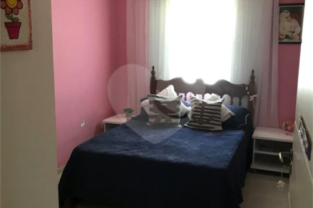 Casa à venda com 4 quartos, sendo 3 suítes, no condomínio Serra da Estrela, Atibaia - SP