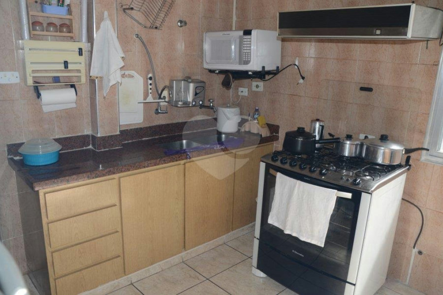 Apartamento à venda com 2 quartos, sendo 1 suíte,  em Itararé, São Vicente, SP