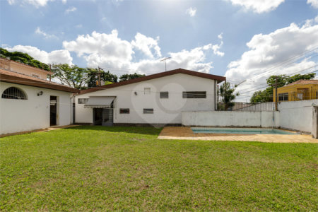 Casa Térrea à venda com 3 quartos, sendo 1 suíte,  em Brooklin Velho, São Paulo, SP