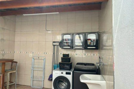 Casa à venda com 3 quartos, sendo 1 suíte, no condomínio Mira Estrela, São Paulo - SP