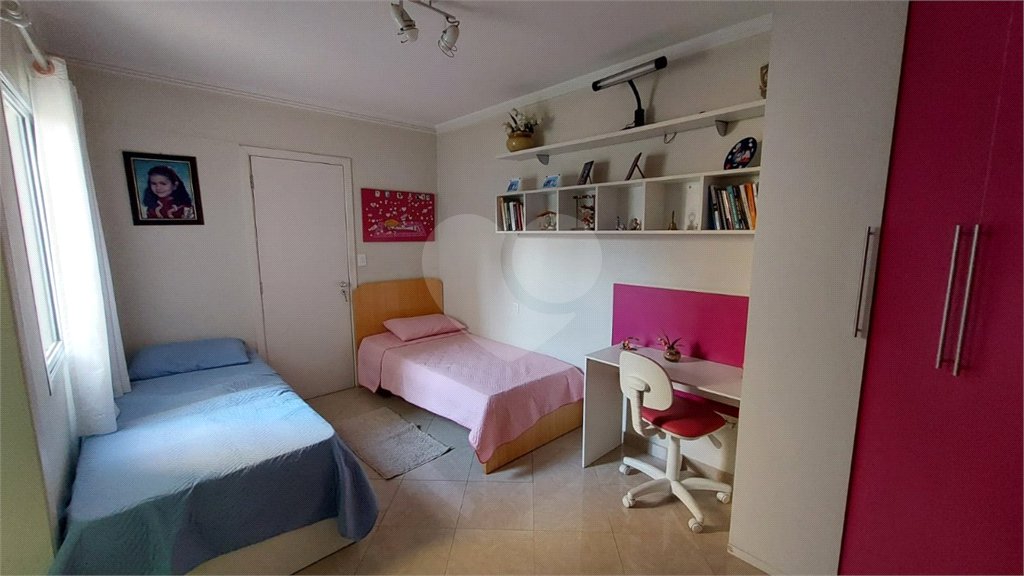 Casa à venda com 3 suítes no condomínio Itapuã XI, São Paulo - SP