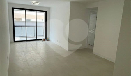 Apartamento à venda com 3 quartos, sendo 1 suíte,  em Maracanã, Rio de Janeiro, RJ