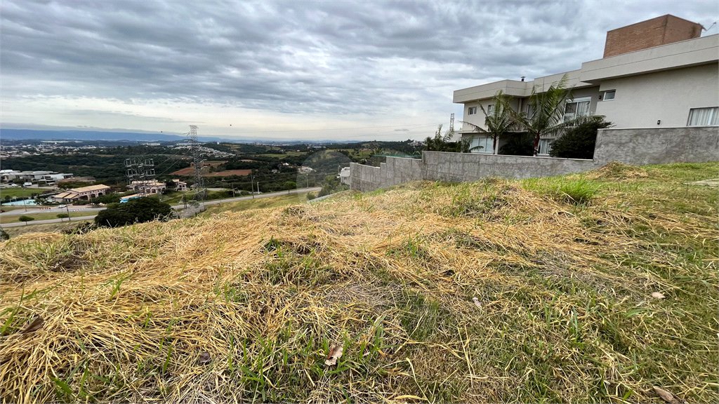 Terreno à venda no condomínio Residencial Campo de Toscana, Vinhedo - SP