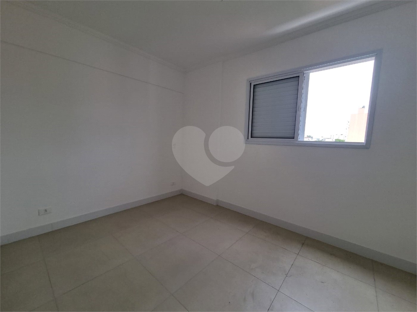 Apartamento à venda com 2 quartos, sendo 1 suíte, no Centro, Sorocaba, SP