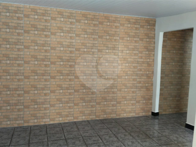 Casa Térrea à venda com 3 quartos, sendo 2 suítes,  em Jardim Franca, São Paulo, SP