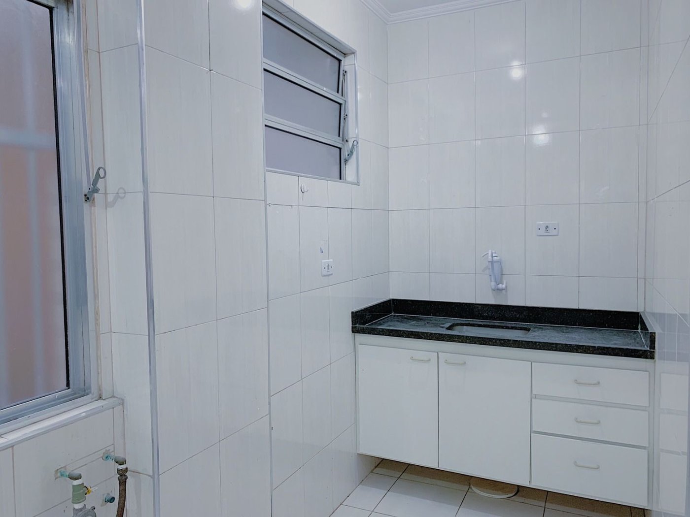 Apartamento com 2 dormitórios à venda, 76 m² por R$ 490.000,00 - Boqueirão - Santos/SP