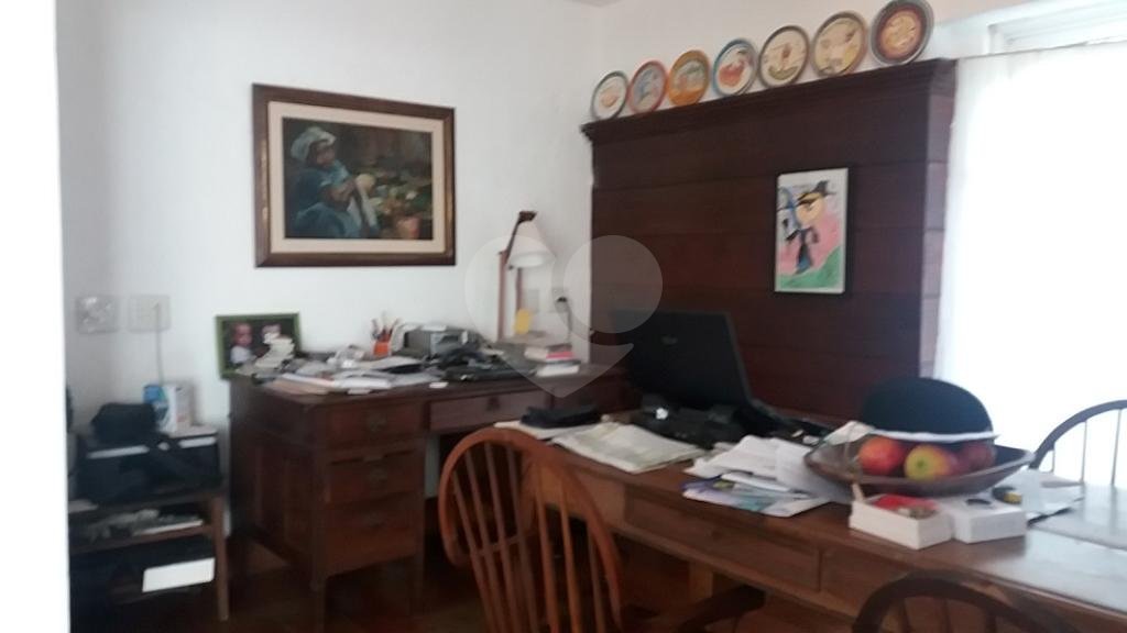Casa à venda com 6 quartos, sendo 3 suítes,  em Jardim São Bento, São Paulo, SP