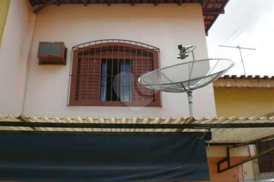 Sobrado à venda com 3 quartos em Jardim Peri, São Paulo, SP