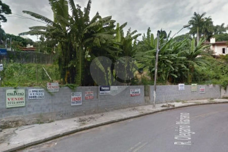 Sobrado à venda ou para alugar com 6 suítes em Jardim Guedala, São Paulo, SP