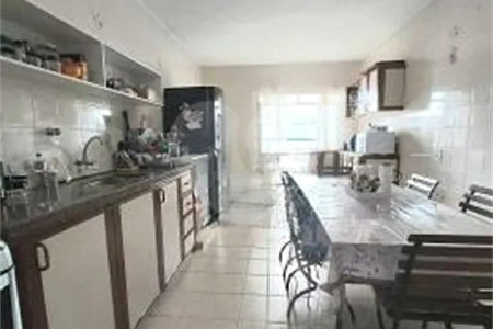 Casa à venda com 3 quartos, sendo 1 suíte, no Centro, Vinhedo, SP