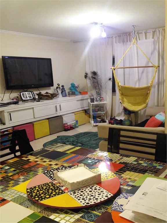 Apartamento à venda com 3 quartos, sendo 1 suíte, em Vila Olímpia, São Paulo, SP