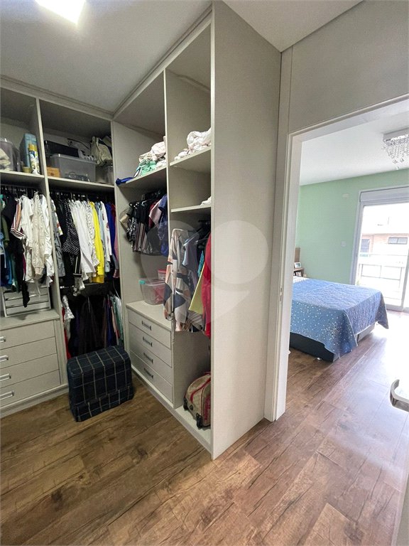 Casa à venda com 1 quarto, sendo 3 suítes, no condomínio Aruã Brisas I, Mogi das Cruzes - SP
