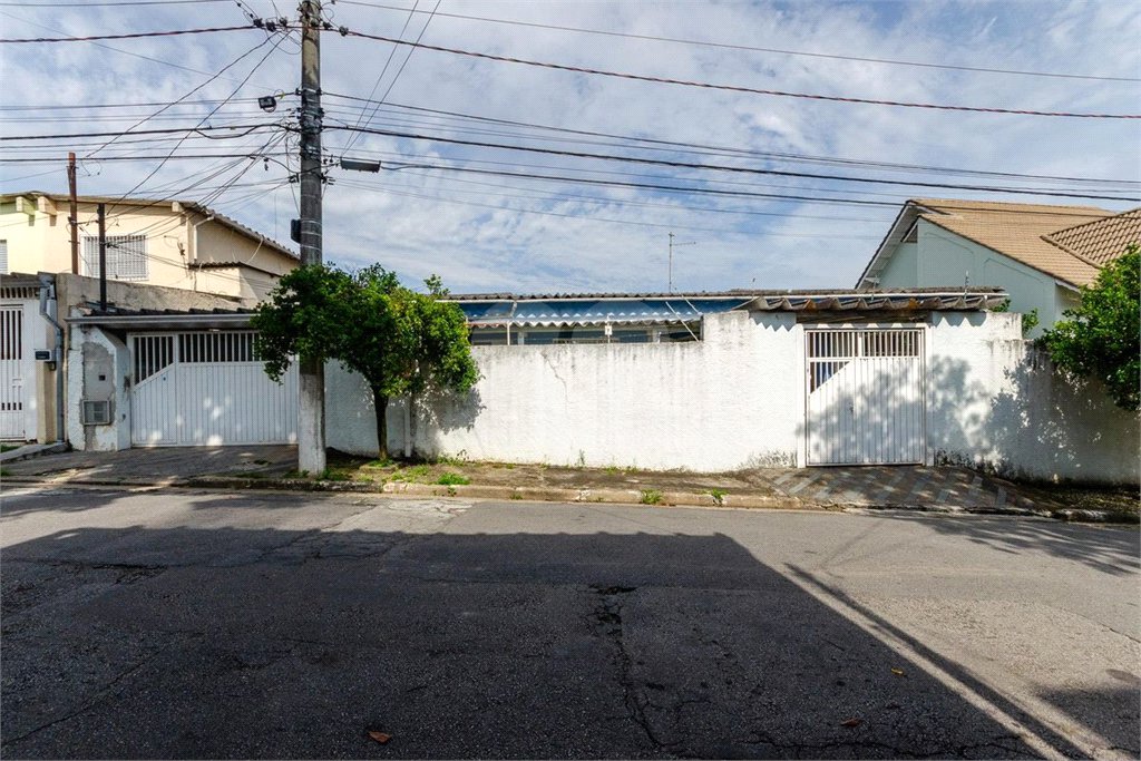 Casa à venda ou para alugar com 4 quartos, sendo 3 suítes,  em Jardim Vivan, São Paulo, SP