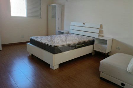 Casa à venda com 4 quartos, sendo 2 suítes,  em Vila Rei, Mogi das Cruzes, SP