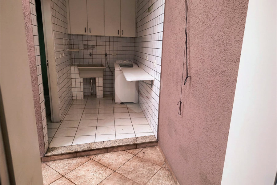 Sobrado à venda com 3 quartos, sendo 1 suíte,  em Vila Palmeiras, São Paulo, SP