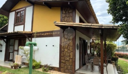 Casa em condomínio à venda com 3 quartos, sendo 2 suítes,  em Manguinhos, Armação dos Búzios, RJ