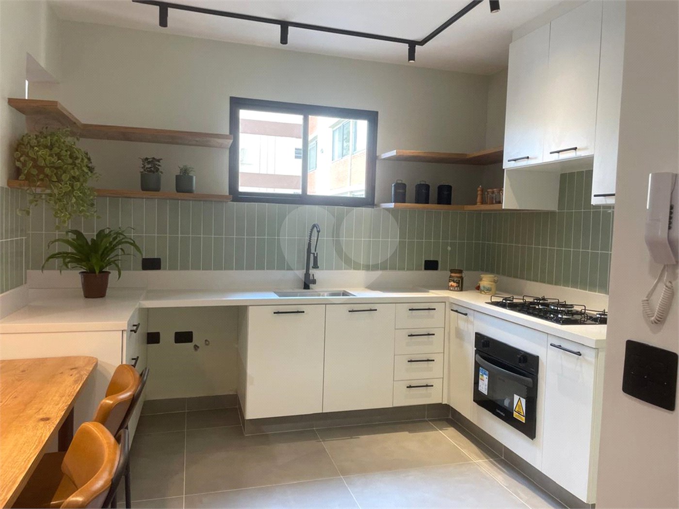 Apartamento à venda com 2 suítes em Pinheiros, São Paulo, SP