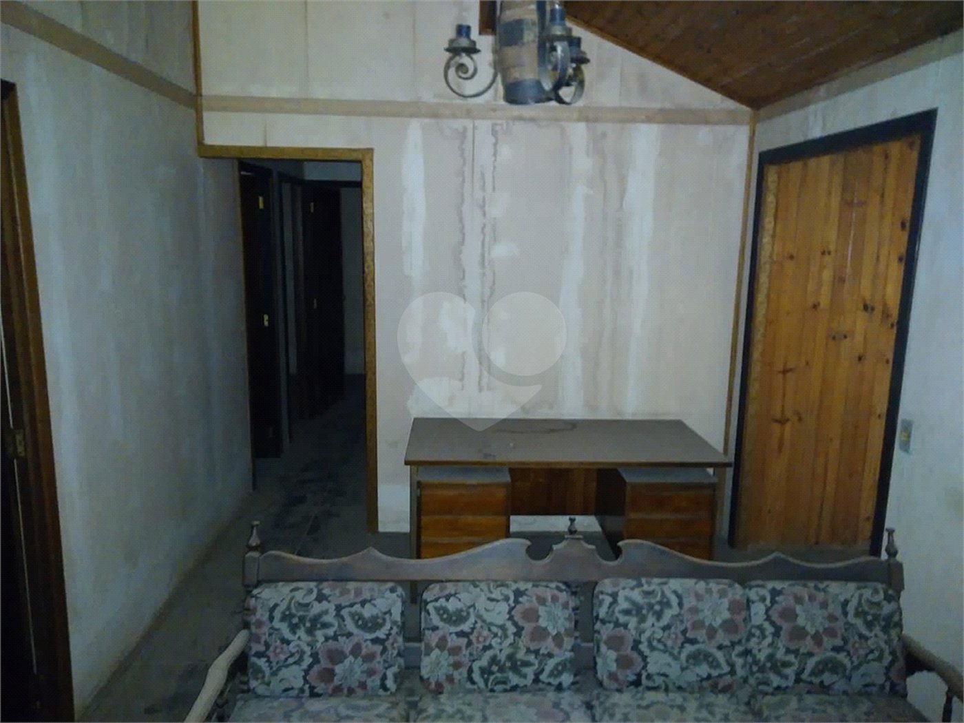 Casa à venda com 5 quartos, sendo 1 suíte, em Mantiqueira, Mairiporã, SP