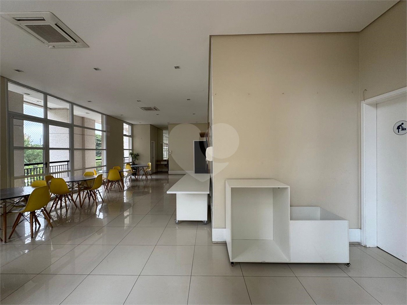 Apartamento à venda com 3 quartos, sendo 1 suíte, em Vila Gilda, Santo André, SP