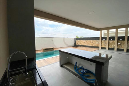Casa à venda com 3 quartos, sendo 2 suítes, no condomínio Chacara Ondina, Sorocaba - SP