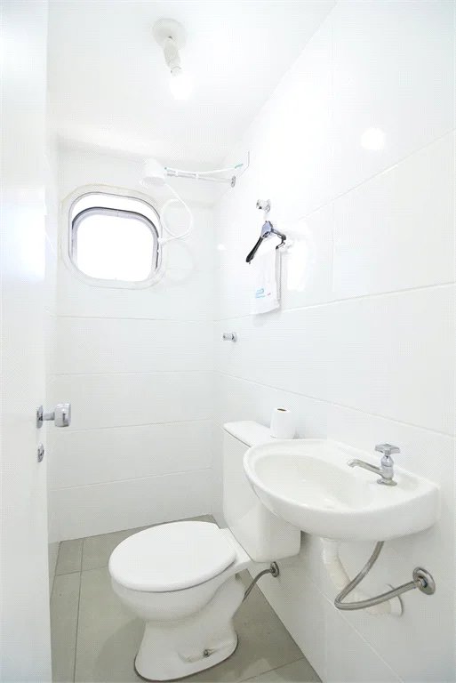 Apartamento à venda com 4 quartos, sendo 2 suítes, em Brooklin Paulista, São Paulo, SP