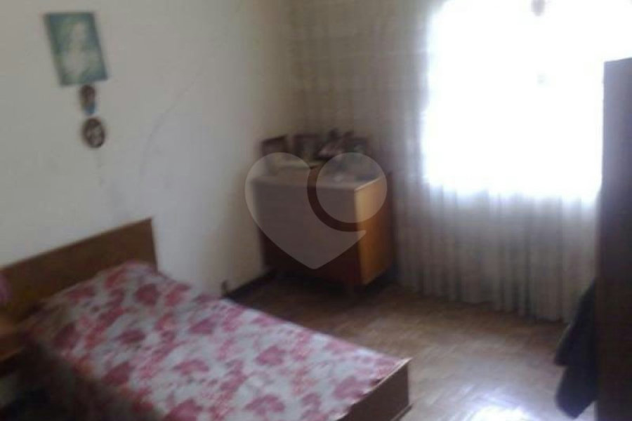 Sobrado à venda com 3 quartos em Parada Inglesa, São Paulo, SP