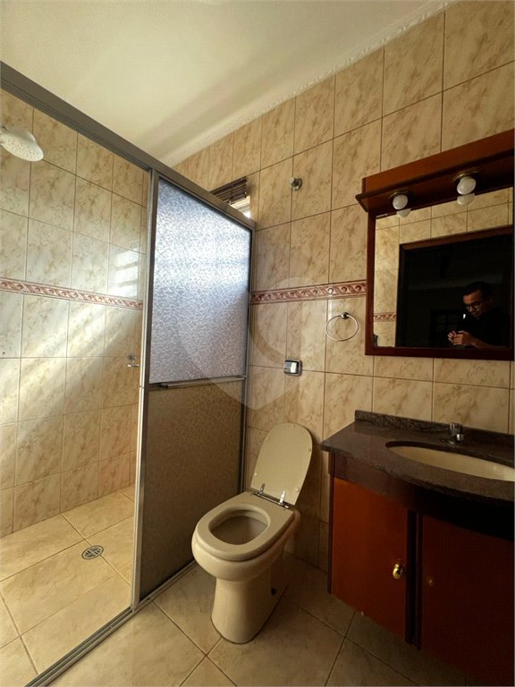 Sobrado à venda com 6 quartos, sendo 4 suítes,  em Vila Oliveira, Mogi das Cruzes, SP