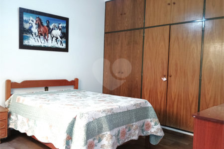 Casa à venda com 3 quartos, sendo 1 suíte, em Parque dos Bandeirantes, Ribeirão Preto, SP
