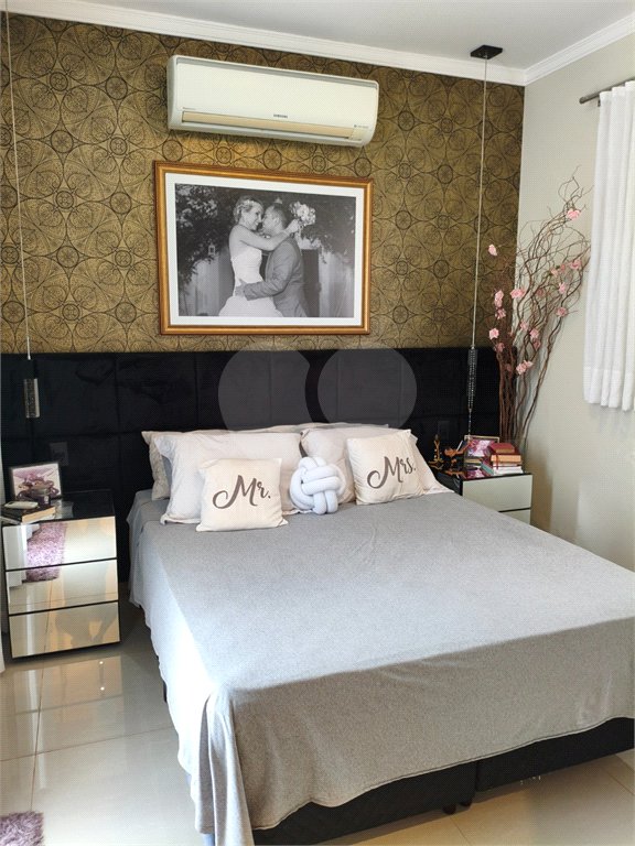 Casa à venda com 3 suítes em Carmo, Araraquara, SP