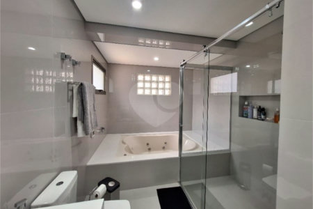 Casa à venda com 3 suítes no condomínio Vinhas da Vista Alegre Sede, Vinhedo - SP