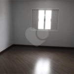 Sobrado à venda com 4 quartos em Vila Guilherme, São Paulo, SP