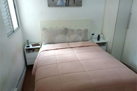 Casa à venda com 3 quartos, sendo 1 suíte, no condomínio Residencial Shekinah, São Paulo - SP