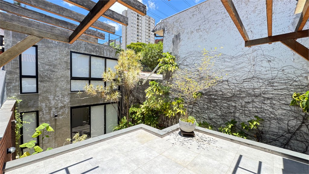 Sobrado à venda com 2 quartos, sendo 1 suíte, em Brooklin Novo, São Paulo, SP