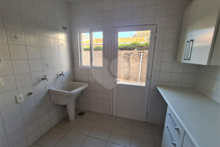 Casa à venda com 3 suítes no condomínio Vinhas da Vista Alegre - Lado Sede, Vinhedo - SP