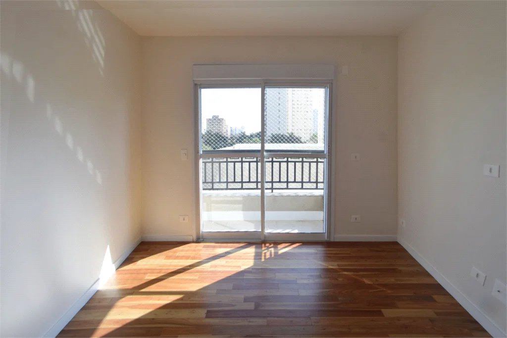 Apartamento à venda com 3 suítes em Vila Romana, São Paulo, SP