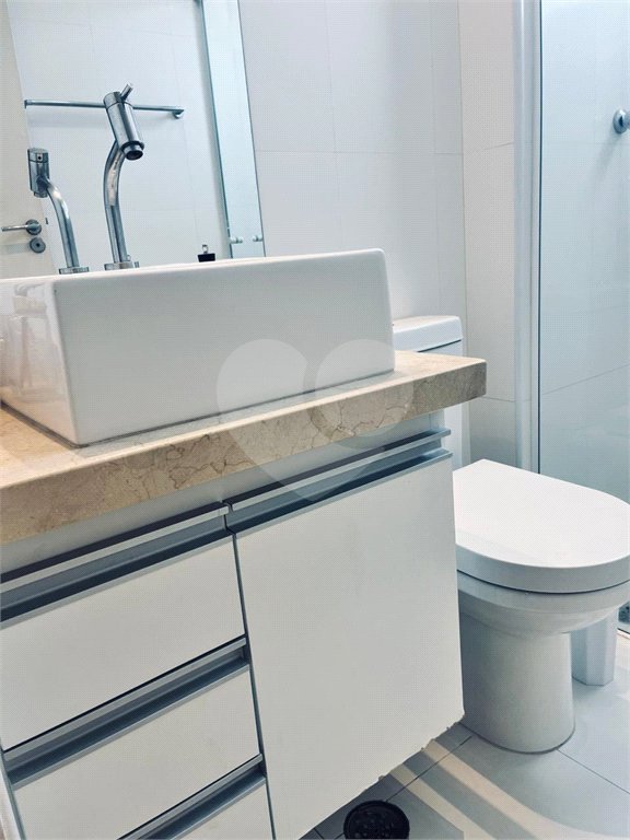 Apartamento à venda com 2 quartos em Parque Maria Domitila, São Paulo, SP