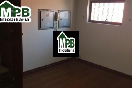 Sobrado à venda com 5 quartos, sendo 3 suítes, em Jardim Helena Cristina, Sorocaba, SP