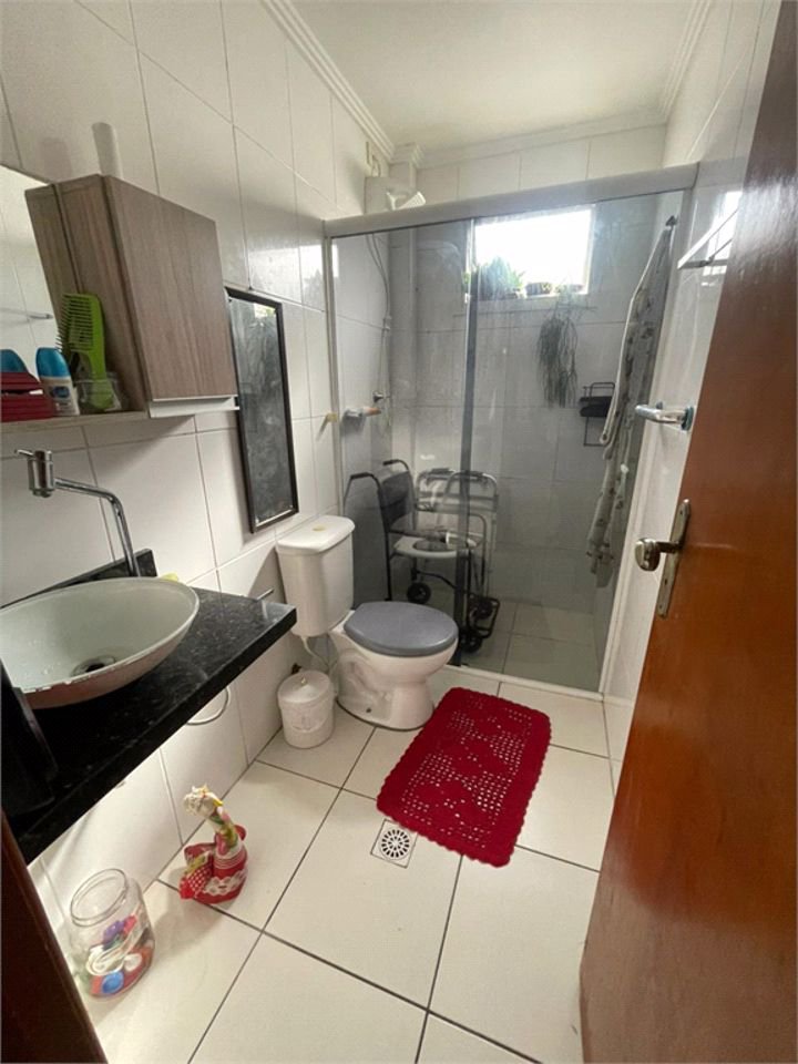 Apartamento Residencial à venda, Guilhermina, Praia Grande - AP1016.