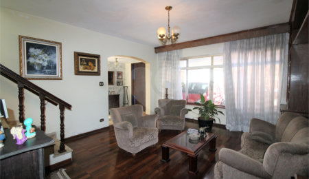 Casa à venda com 3 quartos, sendo 1 suíte,  em Campo Belo, São Paulo, SP