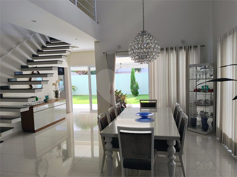 Casa à venda com 3 suítes no condomínio Colinas do Sol, Sorocaba - SP
