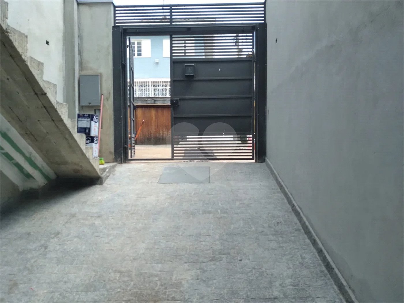 Sobrado à venda com 2 suítes em Vila Nivi, São Paulo, SP