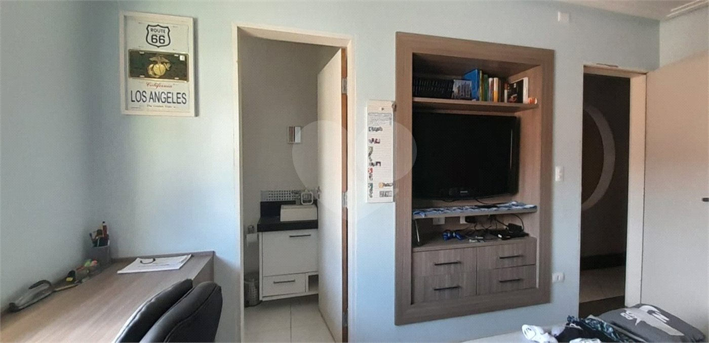 Sobrado à venda com 3 quartos, sendo 2 suítes,  em Vila Pires, Santo André, SP